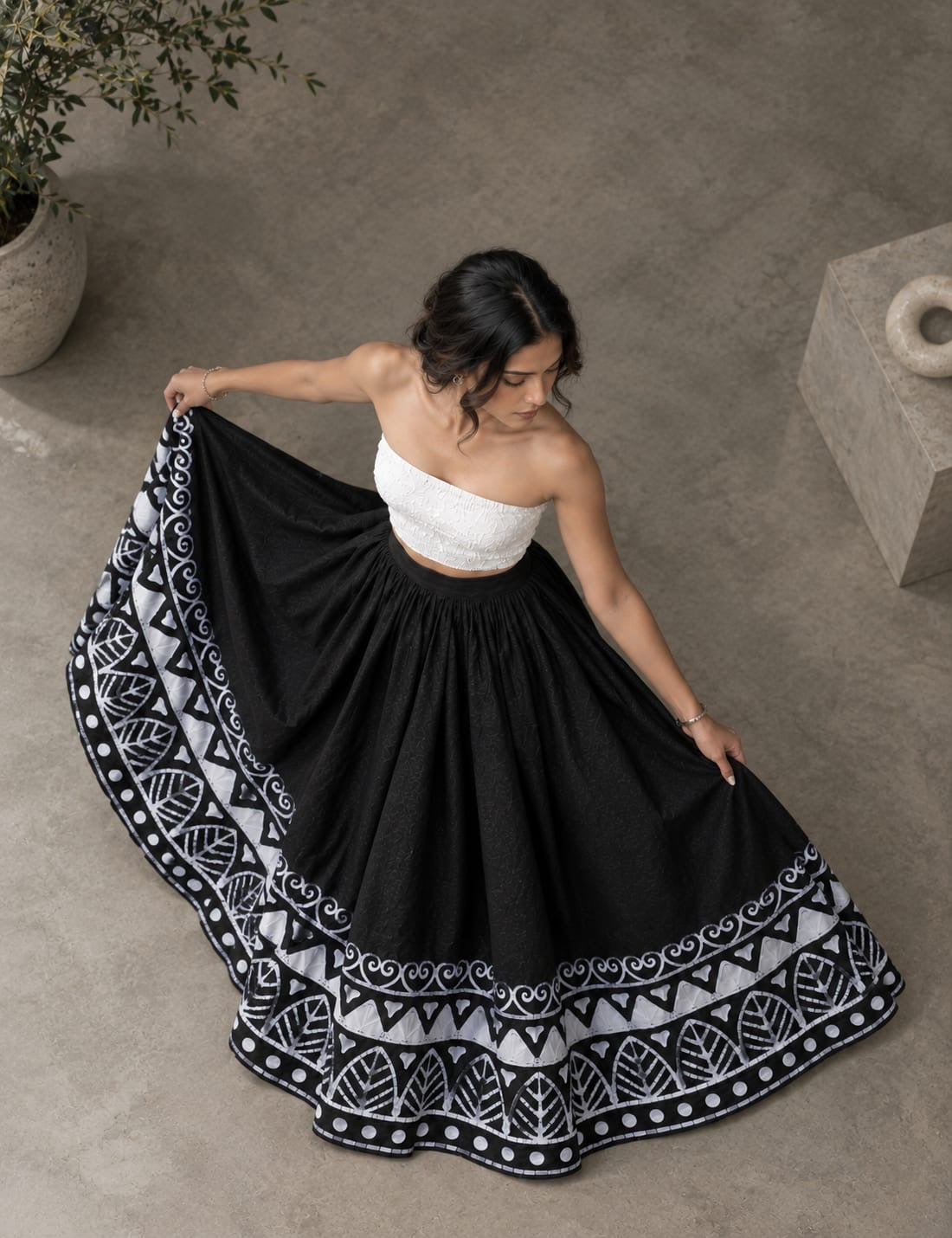 Aavira Batik Maxi Skirt 🖤