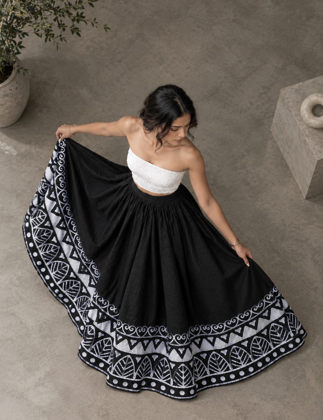 Aavira Batik Maxi Skirt 🖤